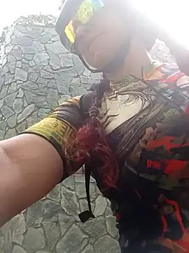 LAPOTRA 04 online show from 12-18-25, 08:15