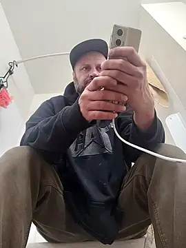 Snapshot of Fuckboyguyman chatting on 11-07-25, 08:42 Fuckboyguyman online show from 11-07-25, 08:42