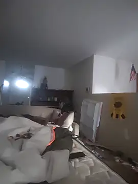 Snapshot of Fuckboyguyman chatting on 12-20-25, 11:23 Fuckboyguyman online show from 12-20-25, 11:23