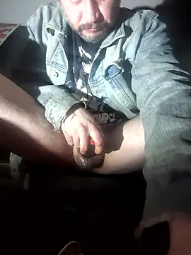 Snapshot of Fuckboyguyman chatting on 01-15-26, 01:32 Fuckboyguyman online show from 01-15-26, 01:32