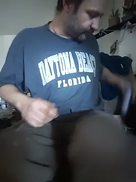 Snapshot of Fuckboyguyman chatting on 01-17-26, 08:23 Fuckboyguyman online show from 01-17-26, 08:23