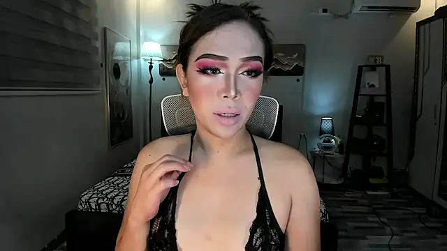 Snapshot of Cumforsale chatting on 11-15-25, 04:25 Cumforsale online show from 11-15-25, 04:25