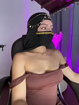 shaima   online show from 06-12-26, 08:08
