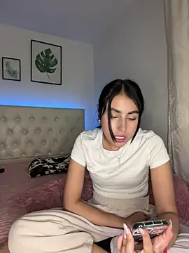 BIJOU SECRET online show from 05-20-26, 04:40