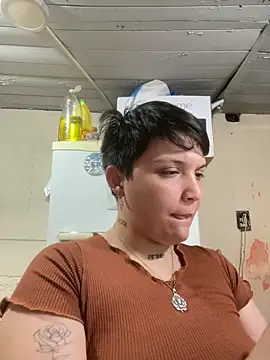 Snapshot of leti302 chatting on 11-04-25, 06:40 leti302 online show from 11-04-25, 06:40