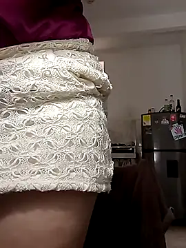 laliItaclark online show from 06-12-26, 12:59