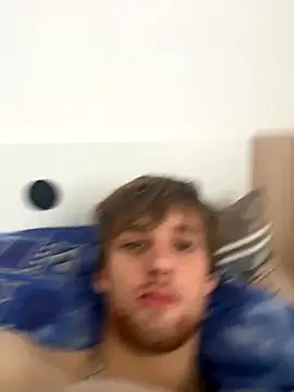 Snapshot of PetrTucnak chatting on 10-26-25, 08:20 PetrTucnak online show from 10-26-25, 08:20