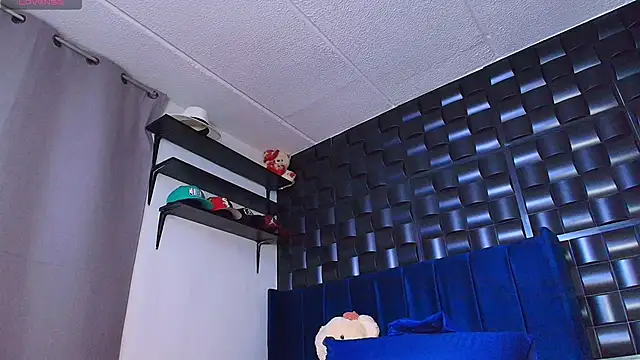 Kesha rosse  online show from 10-30-25, 04:36