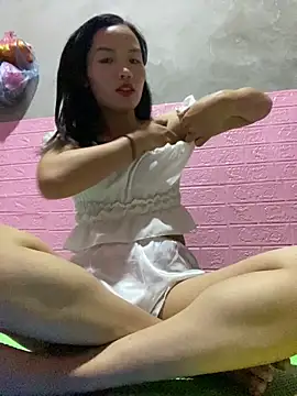 Yunzang online show from 12-20-25, 01:12