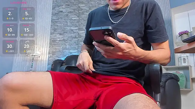 Snapshot of zack_joness18 chatting on 02-17-26, 04:20 zack joness18 online show from 02-17-26, 04:20