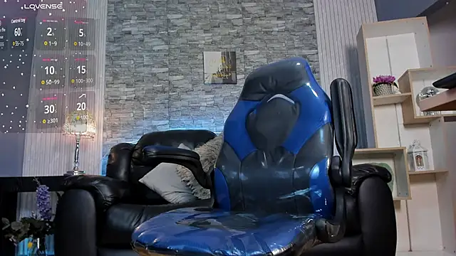 zack joness18 online show from 06-13-26, 04:21