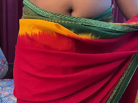 Snapshot of Ritika_janu chatting on 06-07-26, 04:38 Ritika janu online show from 06-07-26, 04:38