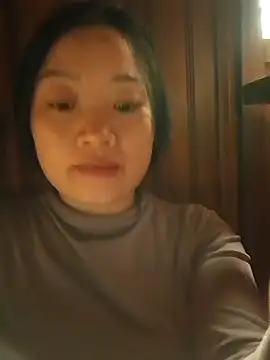 Snapshot of Phoena-a chatting on 10-27-25, 05:11 Phoena-a online show from 10-27-25, 05:11