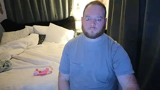 Snapshot of john_clarisa chatting on 11-13-25, 07:18 john clarisa online show from 11-13-25, 07:18