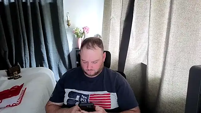 Snapshot of john_clarisa chatting on 11-24-25, 08:52 john clarisa online show from 11-24-25, 08:52