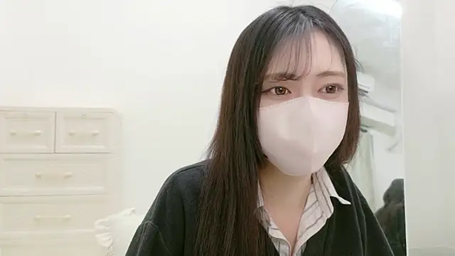 Snapshot of annachan_v chatting on 04-02-26, 05:43 annachan v online show from 04-02-26, 05:43