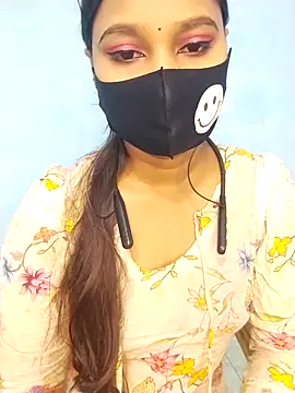 Snapshot of cute_mahi07 chatting on 11-15-25, 07:32 cute mahi07 online show from 11-15-25, 07:32