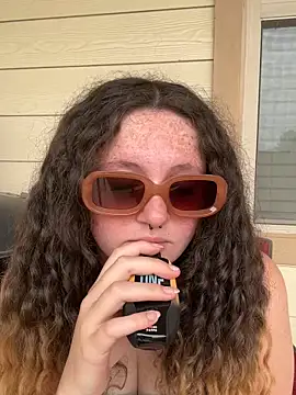 Snapshot of sugasunny04 chatting on 02-18-26, 07:54 sugasunny04 online show from 02-18-26, 07:54