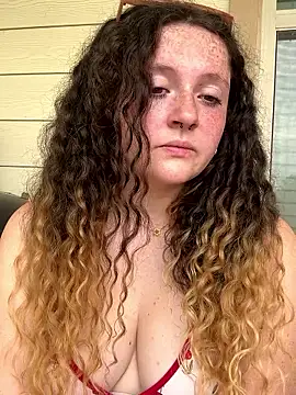 Snapshot of sugasunny04 chatting on 02-19-26, 08:27 sugasunny04 online show from 02-19-26, 08:27