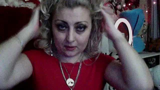 Snapshot of xHot_Amazonq chatting on 02-28-26, 06:42 xHot Amazonq online show from 02-28-26, 06:42