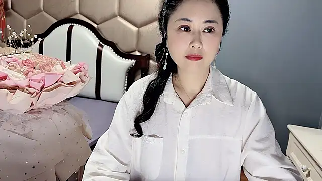 yaoyao22678 online show from 04-18-26, 01:31