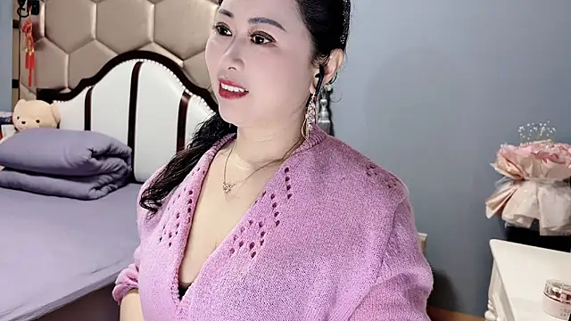 Snapshot of yaoyao22678 chatting on 05-09-26, 01:33 yaoyao22678 online show from 05-09-26, 01:33
