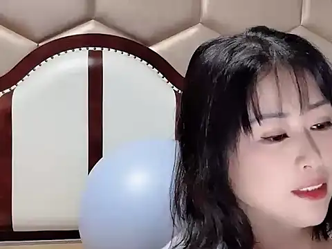 Snapshot of yaoyao22678 chatting on 07-17-26, 01:45 yaoyao22678 online show from 07-17-26, 01:45