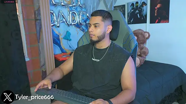 Tiler wolker online show from 01-18-26, 10:57