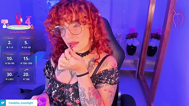 Snapshot of catalehia_moonlightt chatting on 01-13-26, 12:32 catalehia moonlightt online show from 01-13-26, 12:32