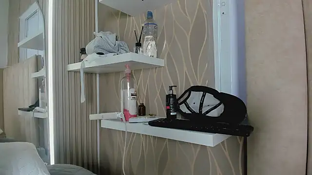 Snapshot of NhoanBrunette chatting on 07-05-26, 07:43 NhoanBrunette online show from 07-05-26, 07:43