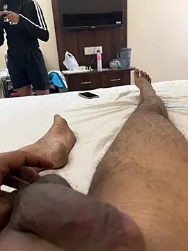 Indianbbc4uxh online show from 04-18-26, 07:12