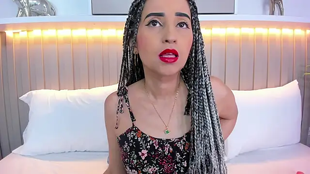 Snapshot of violett_rabbit_ chatting on 11-12-25, 08:30 violett rabbit online show from 11-12-25, 08:30