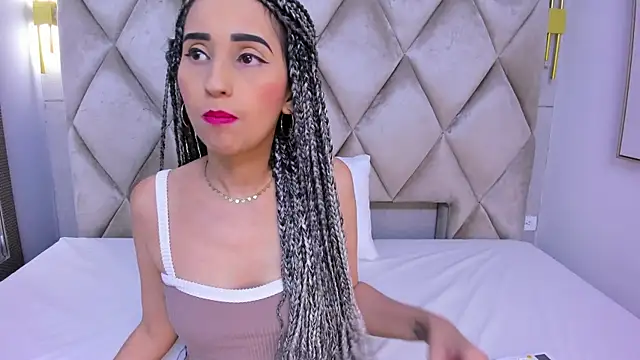 Snapshot of violett_rabbit_ chatting on 12-19-25, 08:27 violett rabbit online show from 12-19-25, 08:27