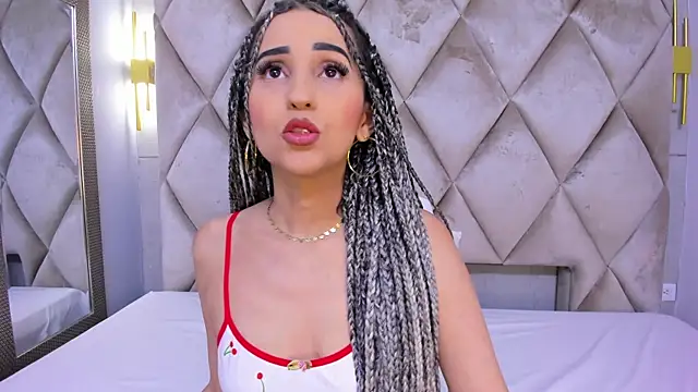 Snapshot of violett_rabbit_ chatting on 01-07-26, 08:22 violett rabbit online show from 01-07-26, 08:22