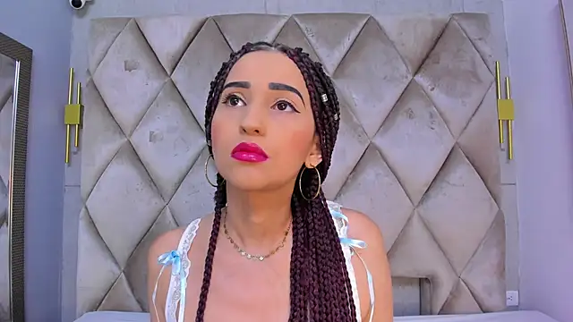 Snapshot of violett_rabbit_ chatting on 03-06-26, 08:16 violett rabbit online show from 03-06-26, 08:16