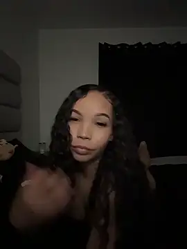 Snapshot of nikkiloveee chatting on 03-21-26, 04:50 nikkiloveee online show from 03-21-26, 04:50