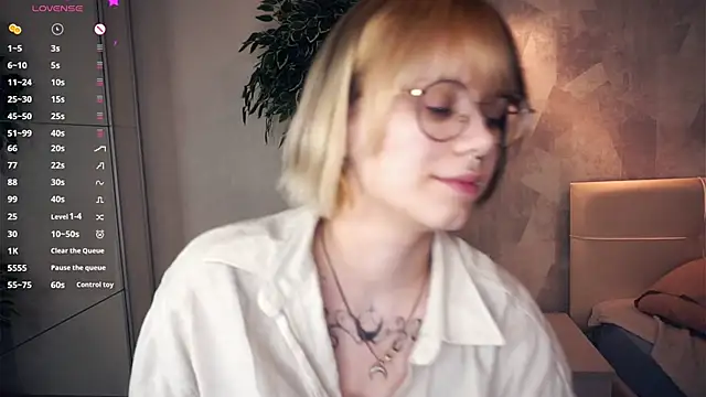 KellePourier online show from 02-14-26, 06:15