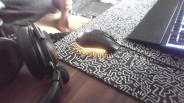 ariesss  online show from 04-27-26, 10:24