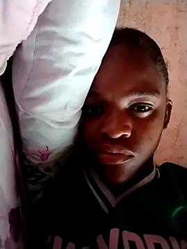 Blondecurv24 online show from 10-28-25, 02:31