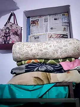 Snapshot of Hot-Rubyy chatting on 02-20-26, 09:00 Hot-Rubyy online show from 02-20-26, 09:00