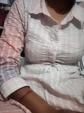 Snapshot of Hot-Rubyy chatting on 04-07-26, 06:30 Hot-Rubyy online show from 04-07-26, 06:30