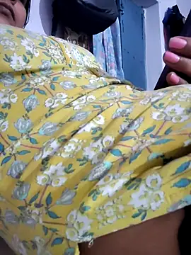 Snapshot of Hot-Rubyy chatting on 04-09-26, 05:18 Hot-Rubyy online show from 04-09-26, 05:18