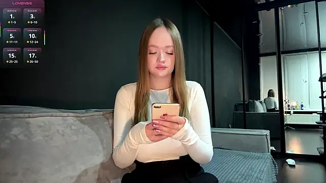 Snapshot of SecretGerl_baby2007 chatting on 01-08-26, 04:42 SecretGerl baby2007 online show from 01-08-26, 04:42