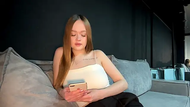 Snapshot of SecretGerl_baby2007 chatting on 01-12-26, 04:23 SecretGerl baby2007 online show from 01-12-26, 04:23