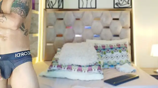 Andrew Haalls online show from 12-15-25, 08:35