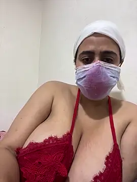 Snapshot of WildNour chatting on 03-09-26, 02:43 WildNour online show from 03-09-26, 02:43