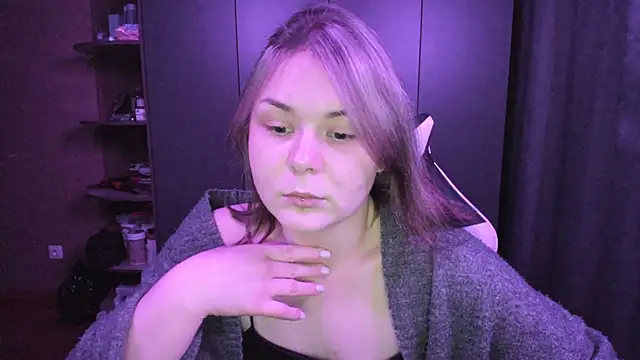 sophia lix online show from 11-28-25, 04:31