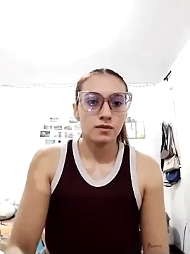 Snapshot of bellastorme04 chatting on 02-27-26, 01:27 bellastorme04 online show from 02-27-26, 01:27