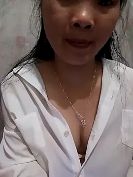 Lovebaby-love online show from 04-15-26, 07:15