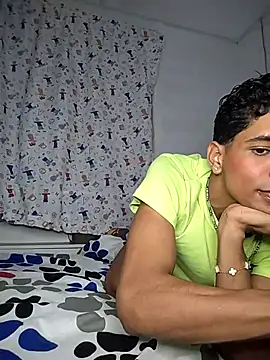 Snapshot of Alex_Sweeting chatting on 12-03-25, 02:30 Alex Sweeting online show from 12-03-25, 02:30